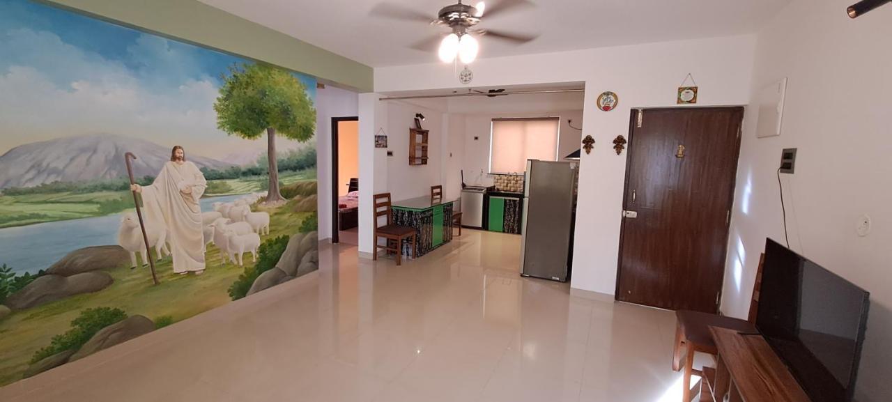 Ranghavi Sands Apartment With Pool - Near Beach And Dabolim Airport ボグマロ エクステリア 写真